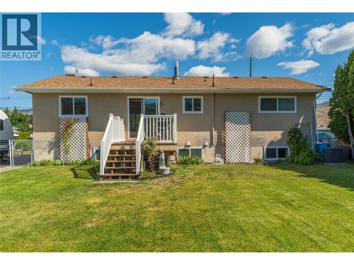 Property Photo: 2321 Young Avenue BC V2B 4M7