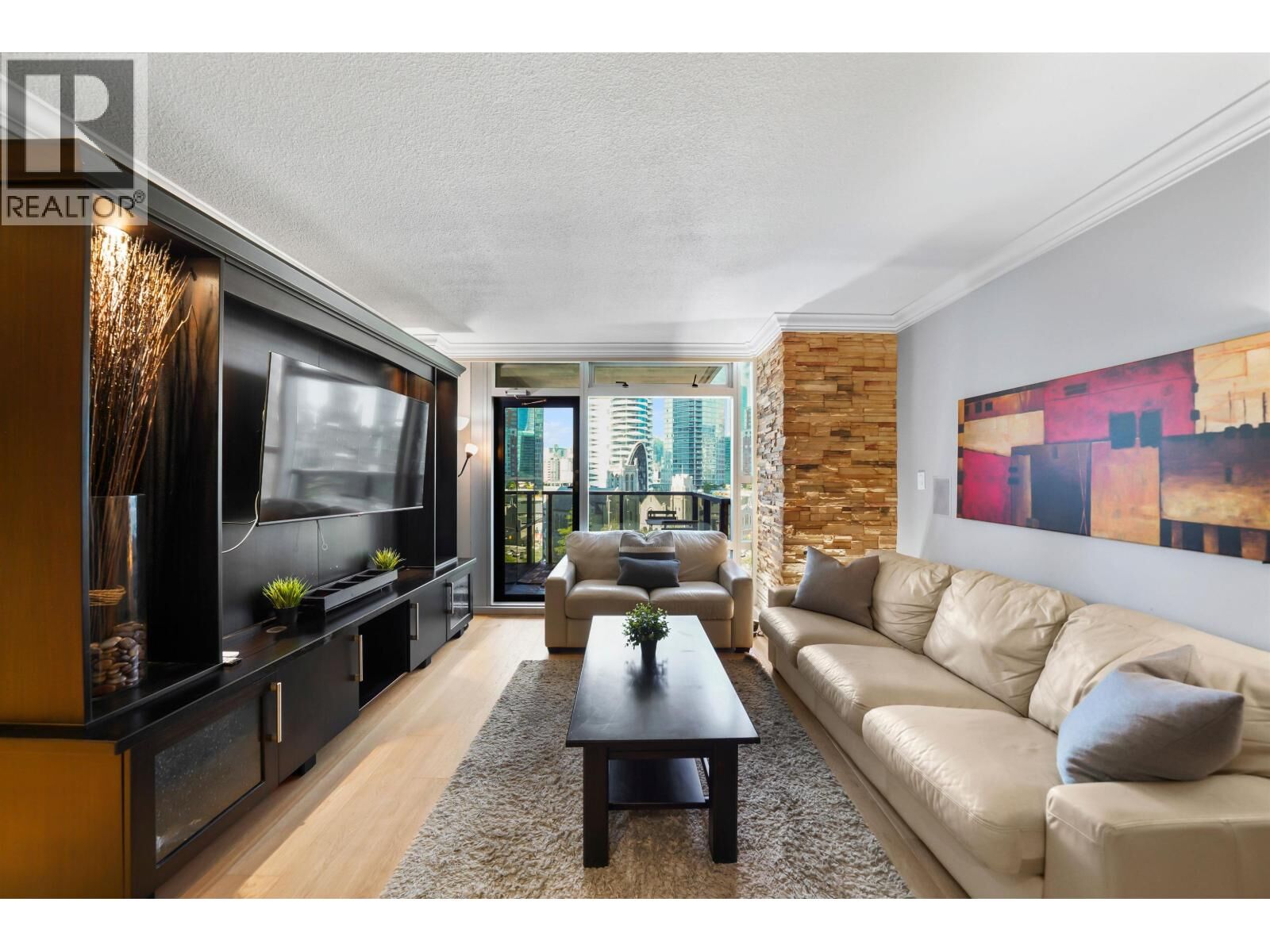 Property Photo:  1050 Burrard Street  BC V6Z 2S3 