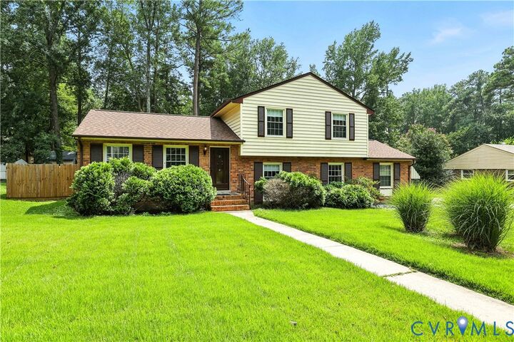 Property Photo:  12305 Little Pond Lane  VA 23113 