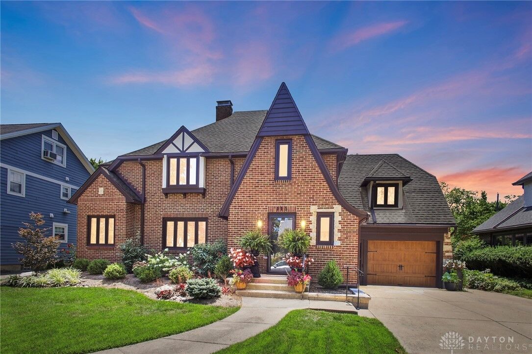 Property Photo:  115 S Broadmoor Boulevard  OH 45504 