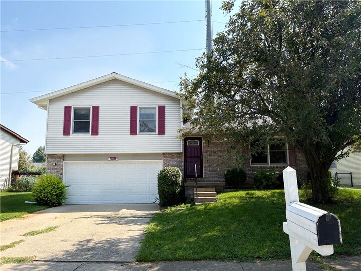 2976 N Primrose Lane  Decatur IL 62526 photo