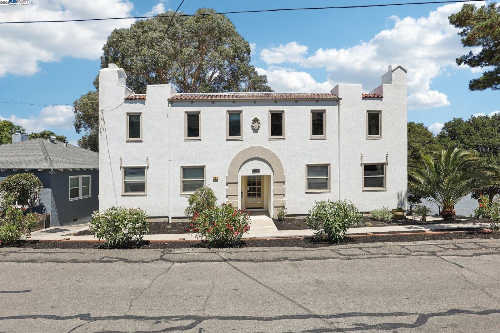 Property Photo:  352 Winslow St  CA 94525 