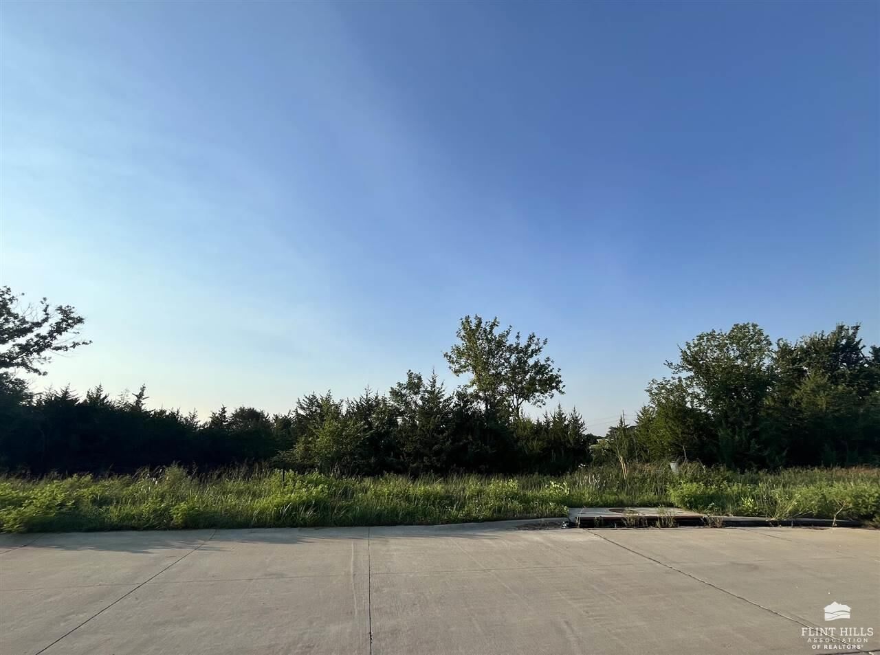 Property Photo:  4860 Nature Avenue  KS 66502 