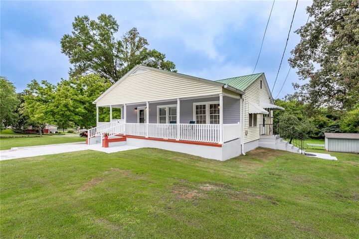 Property Photo:  2508 Maple Road SE  GA 30161 