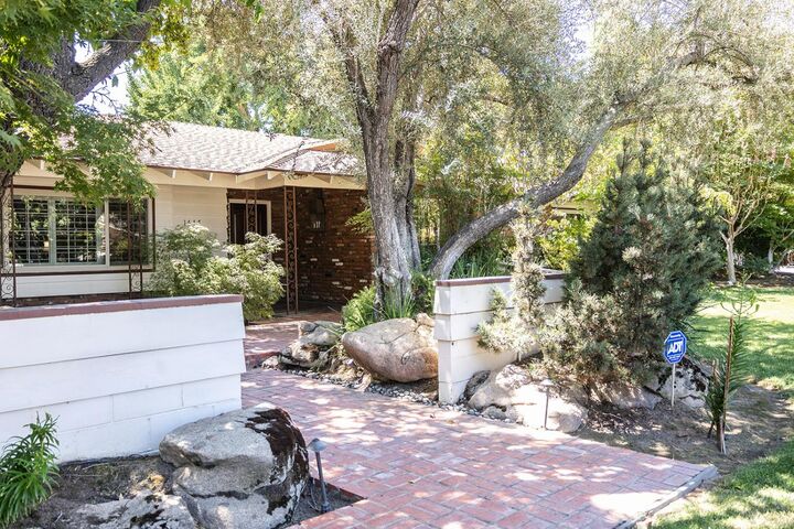 Property Photo:  1647 W Wrenwood Avenue  CA 93711