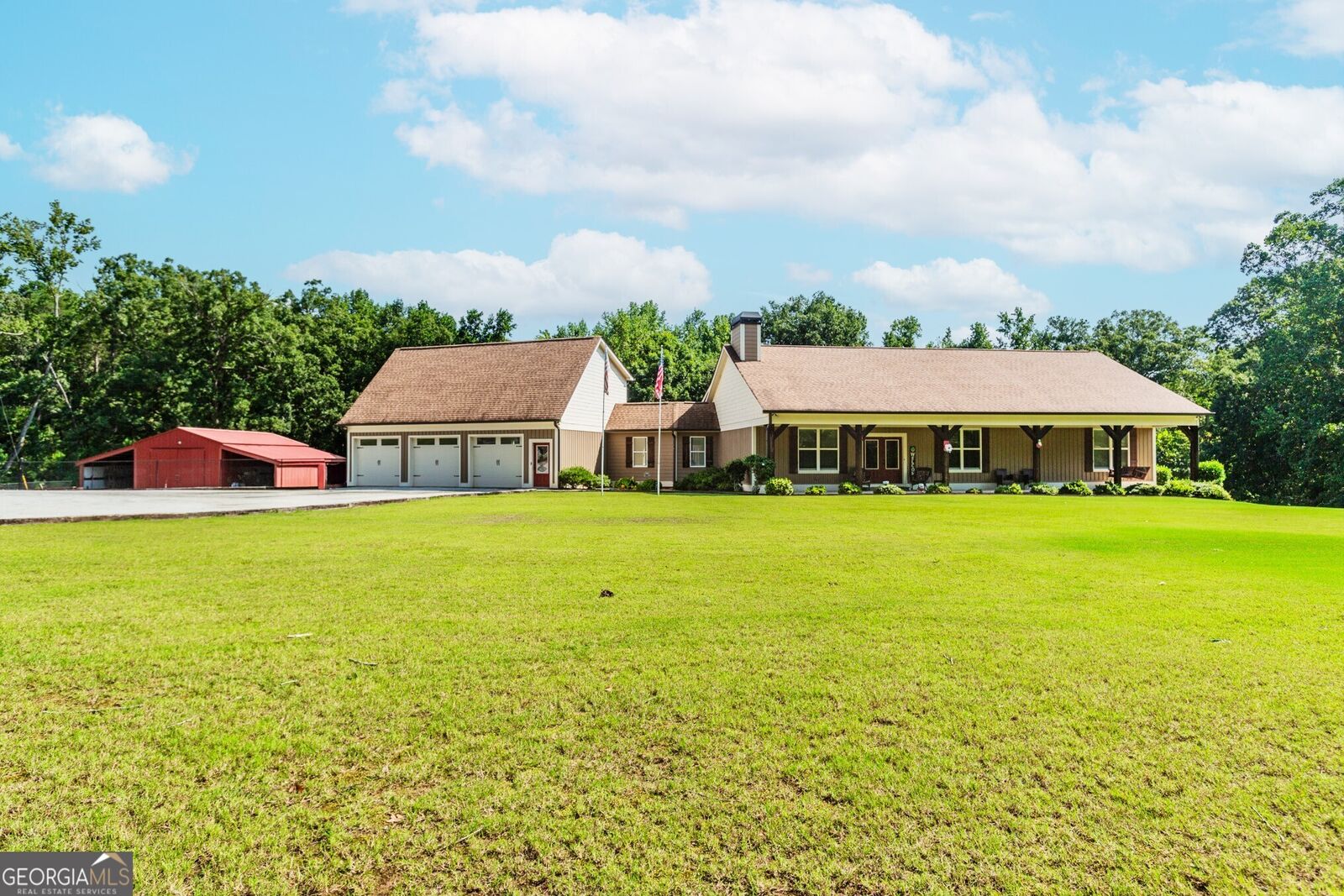 Property Photo: 515 Gregory Road GA 30014