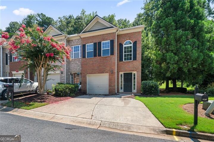 Property Photo: 950 Firethorne Pass GA 30040