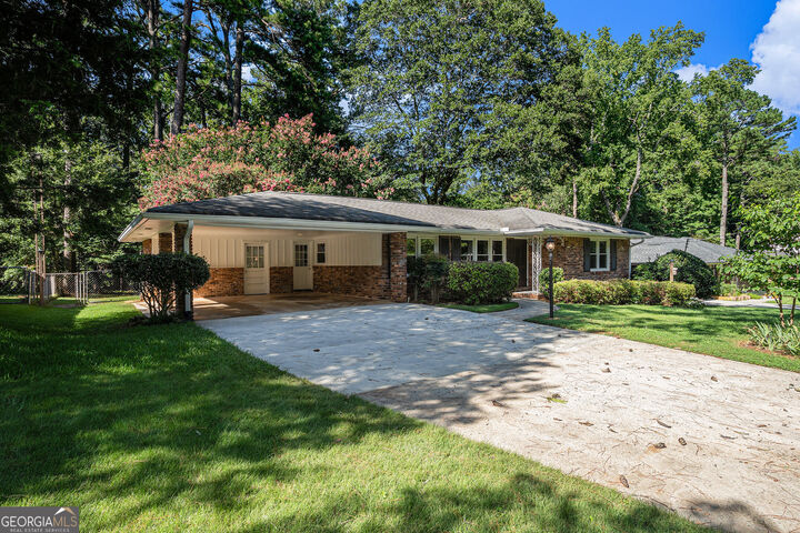 Property Photo:  4216 Fontana Court  GA 30084 