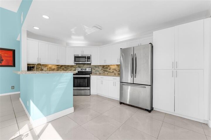Property Photo: 1781 NW 104th Ave FL 33322