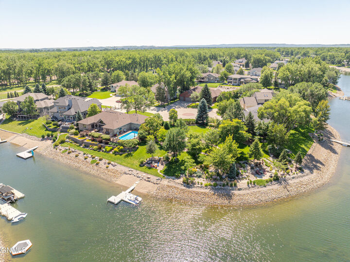 Property Photo: 1524 &1534 Buccaneer Place ND 58504