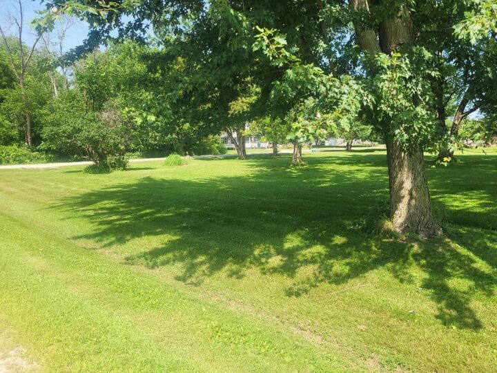 105 And 107 12th Ave NW  Oelwein IA 50662 photo