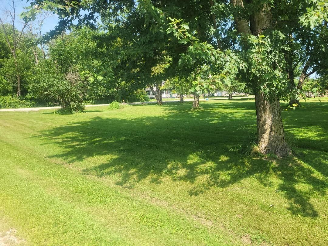 Property Photo: 105 And 107 12th Ave NW IA 50662