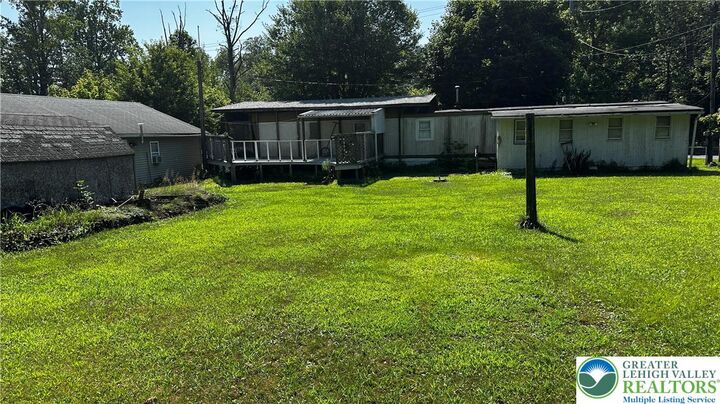 Property Photo:  270 Lake Minsi Drive  PA 18013 