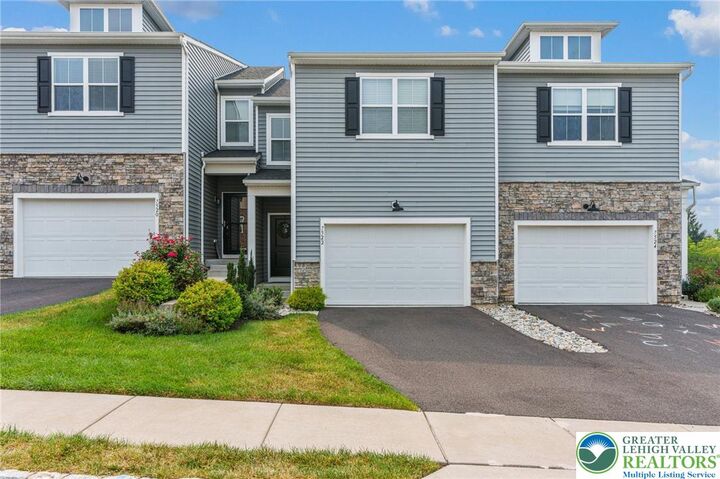 Property Photo:  7522 Clayton Avenue  PA 18036 