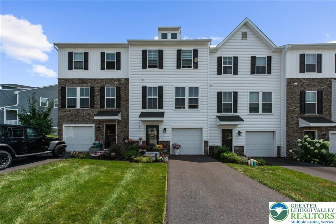Property Photo:  7555 Clayton Avenue  PA 18036 