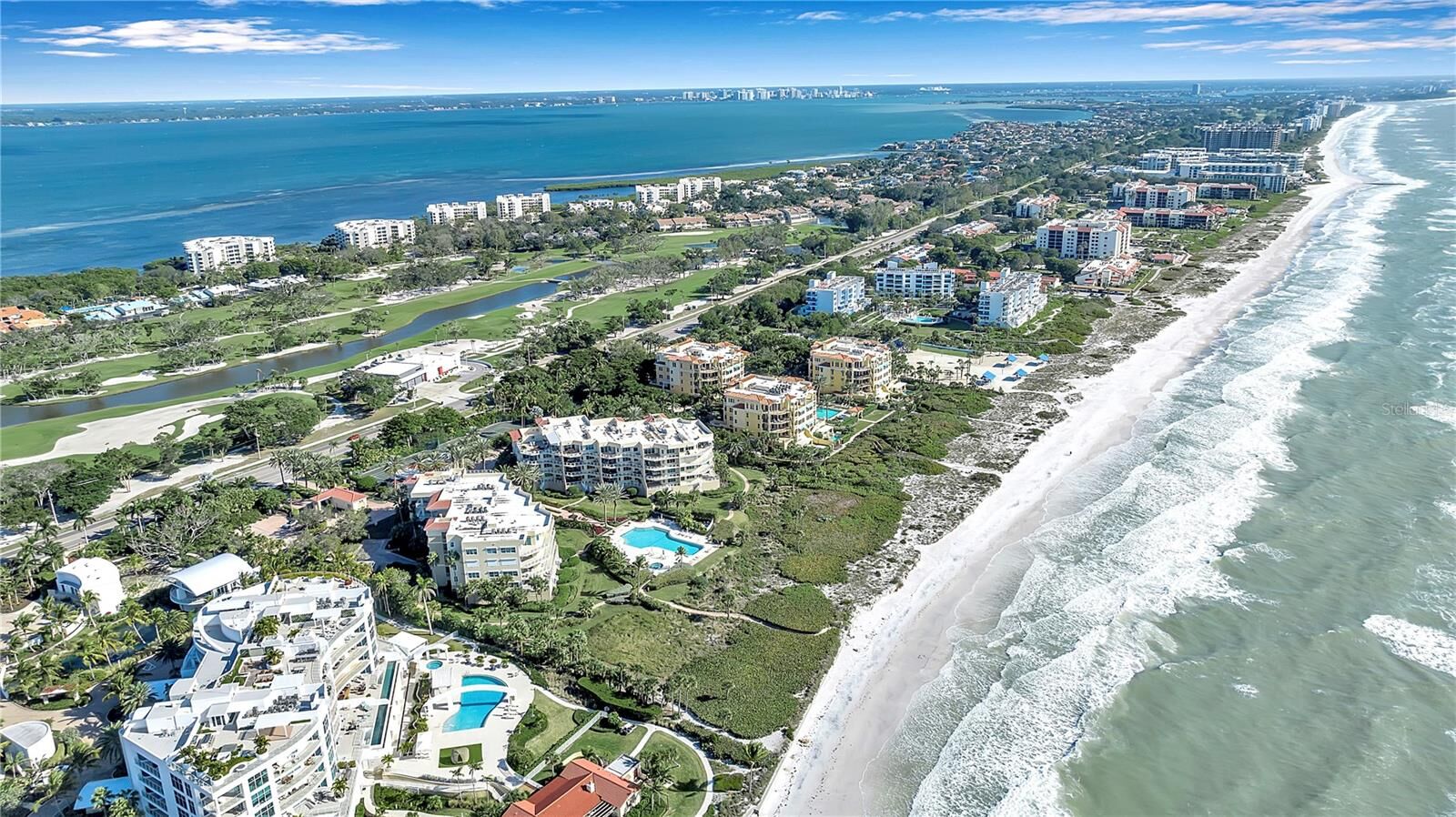 Property Photo:  2165 Gulf Of Mexico Drive 114  FL 34228 