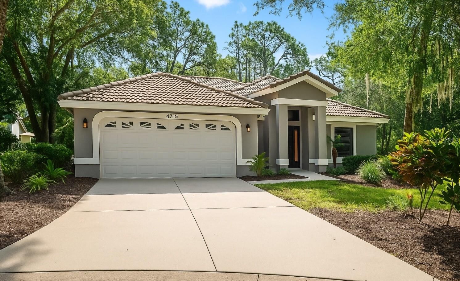 Property Photo:  4715 Tivoli Avenue  FL 34235 