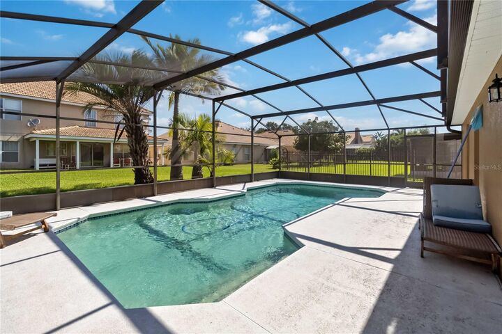 Property Photo:  6429 Winder Oaks Boulevard  FL 32819 