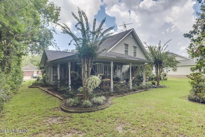 Property Photo:  5719 Anoai Way  MS 39525 