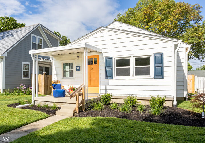 Property Photo: 142 S 6th Avenue IN 46107