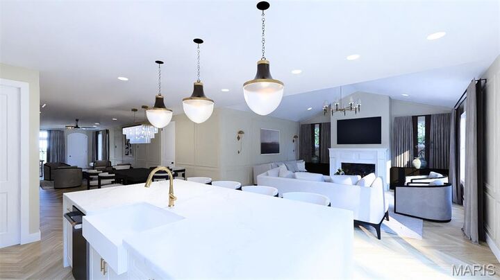 Property Photo:  2 Enclave Drive  MO 63131 