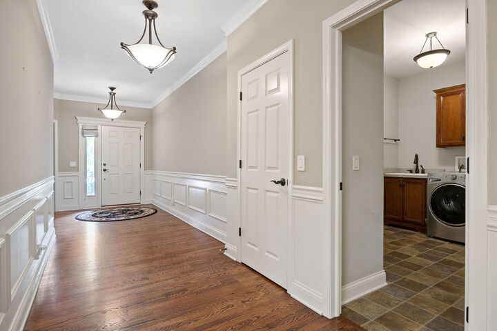 Property Photo:  1N598 Golf View Lane  IL 60190 