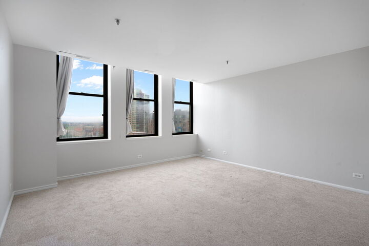 Property Photo:  780 S Federal Street 909  IL 60605 