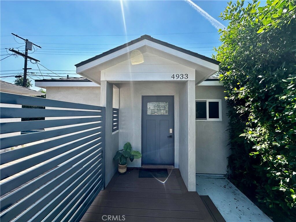 Property Photo:  4933 Murietta  CA 91423 