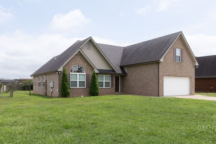 Property Photo:  2524 Auldridge Dr  TN 37037 