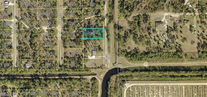 Property Photo: 9 Hines Avenue FL 33936