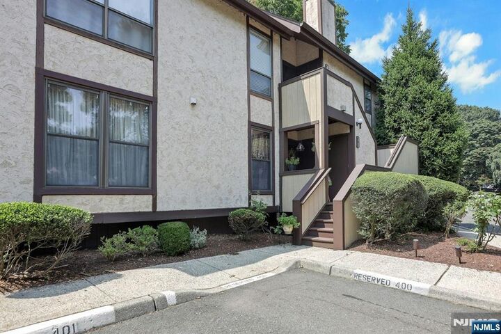 Property Photo:  400 River Oaks Drive  NJ 07070 