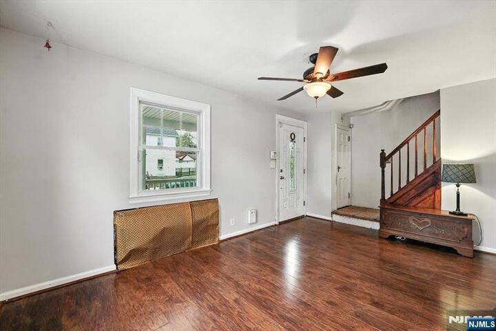Property Photo:  40 Rosedale Avenue  NJ 07407 