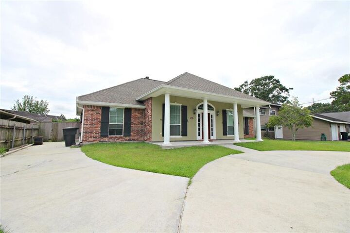 Property Photo: 109 Shirley Street LA 70037