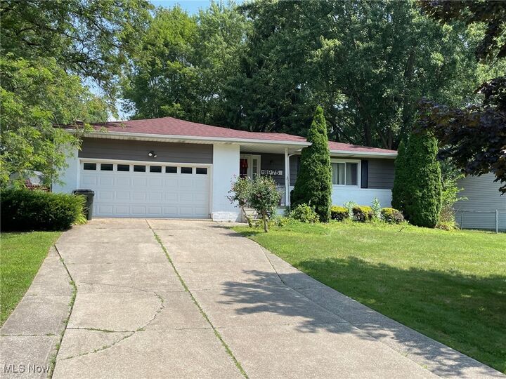 Property Photo:  8975 Crow Drive  OH 44056 