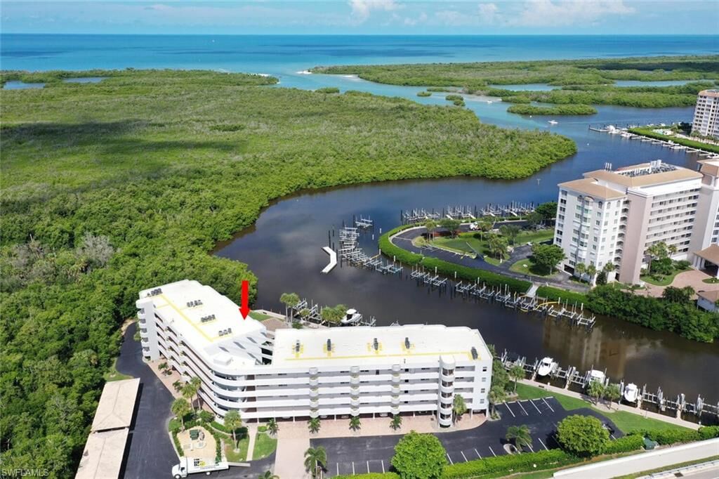 Property Photo: 12945 Vanderbilt Dr 304 FL 34110