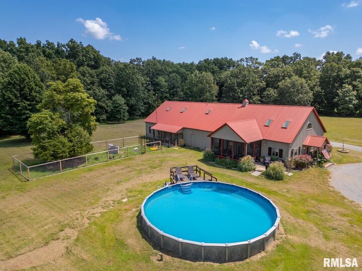 Property Photo:  19101 E Old Lake Road  IL 62896 