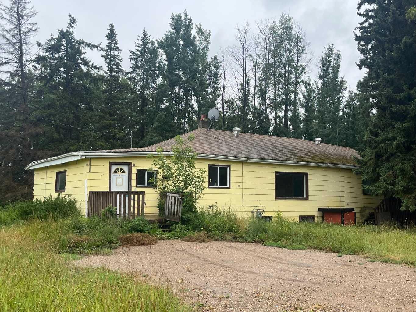 Property Photo: 15420 Township Road 743A AB T0G 0W0