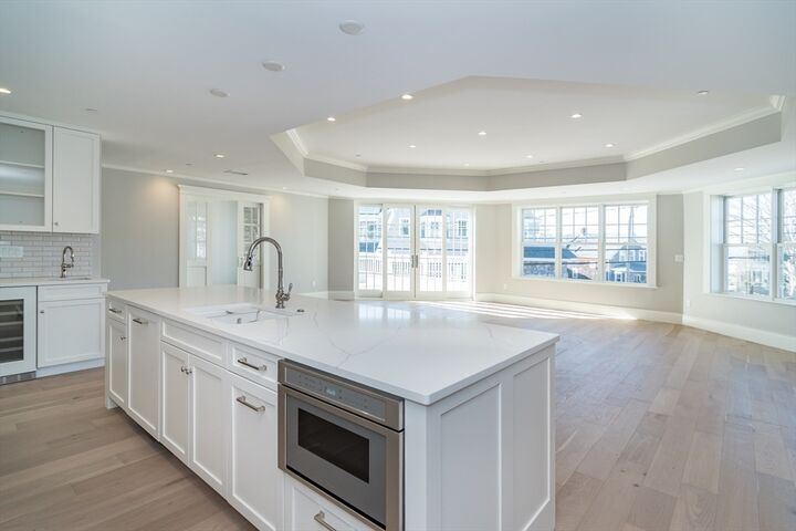 Property Photo:  124 Elm Street 201  MA 02025 