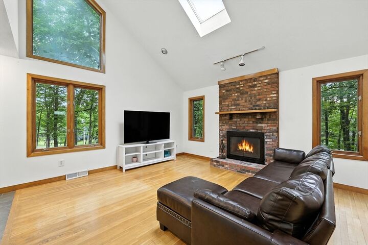 Property Photo: 9 Valleywood Rd MA 01748