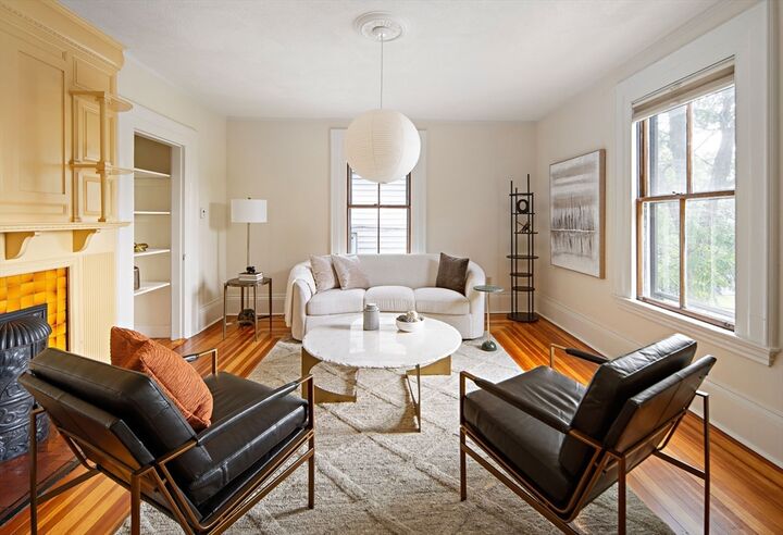 Property Photo:  23 Craigie Street 2  MA 02143 