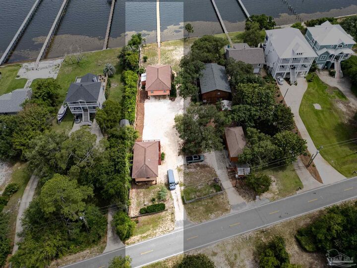 Property Photo:  5233 Soundside Dr  FL 32563 