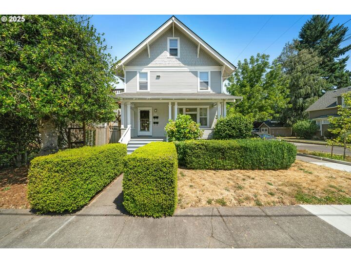 3955 SE Madison St  Portland OR 97214 photo