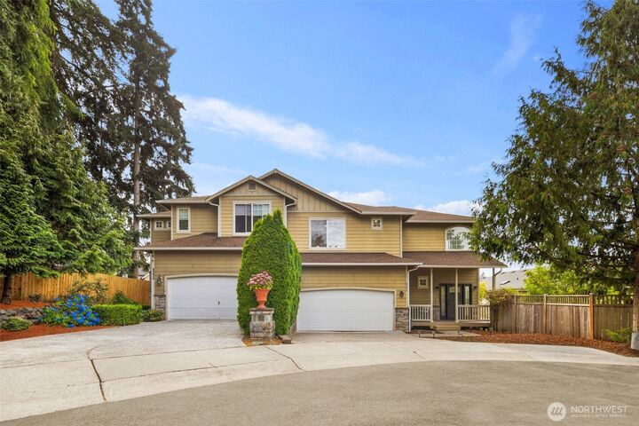 Property Photo: 8233 NE 163rd Place WA 98028