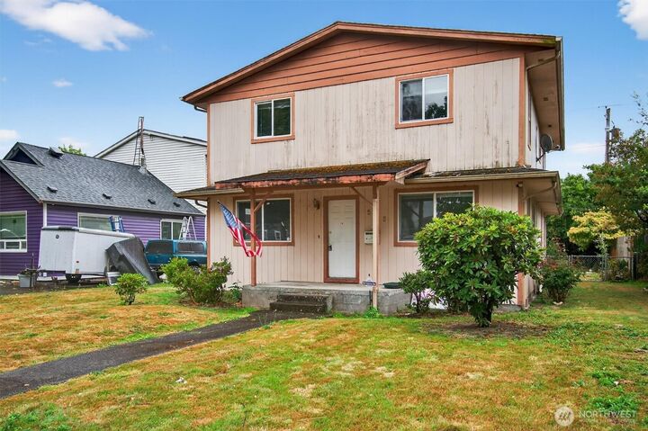 Property Photo:  536  18th Avenue  WA 98632 