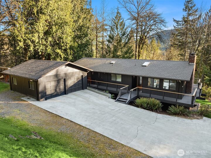 6701  277th Way SE  Issaquah WA 98027 photo