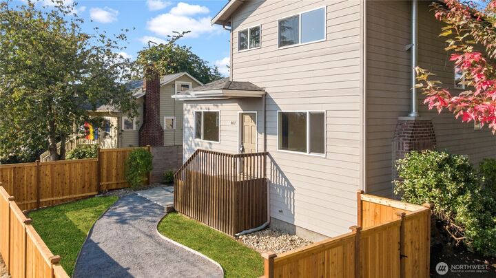 Property Photo:  8617  Linden Avenue  WA 98103 