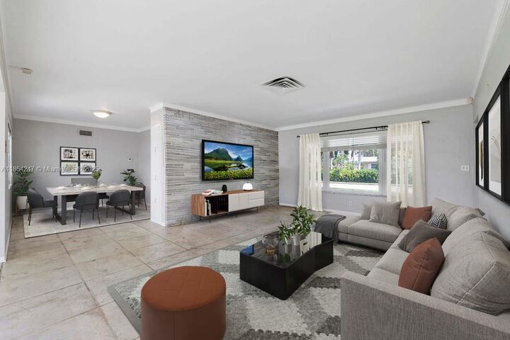 Property Photo: 1150 Adams St FL 33019