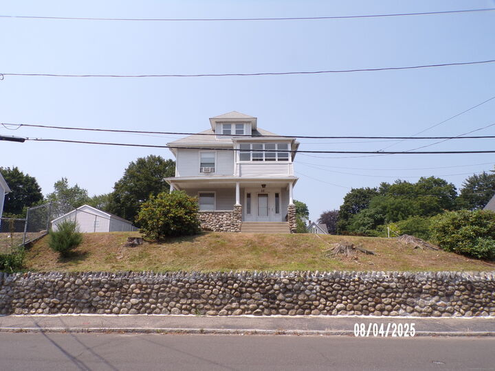 17 Holbrook Street  Ansonia CT 06401 photo