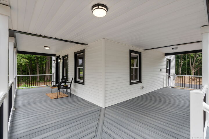 Property Photo:  164 North Grand Street  CT 06093 