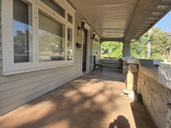 Property Photo:  845 Chestnut Street  MO 65791 